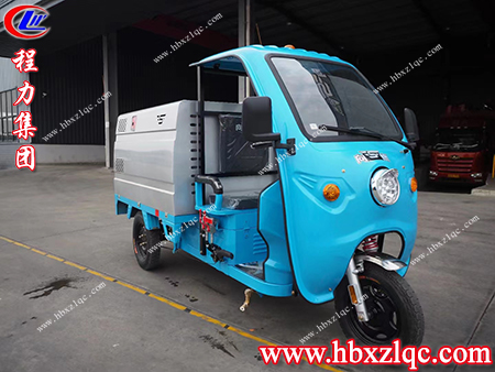 伸縮靈活，可360°旋轉(zhuǎn)，程力牌三輪高壓清洗車實(shí)現(xiàn)無(wú)死角清洗作業(yè)